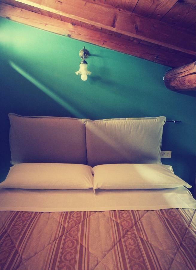Bed and Breakfast La Casa Di Marla Сірміоне Екстер'єр фото